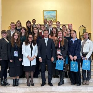 السفارة المصرية في موسكو تستقبل وفداً من طلاب الأكاديمية الدبلوماسية الروسية